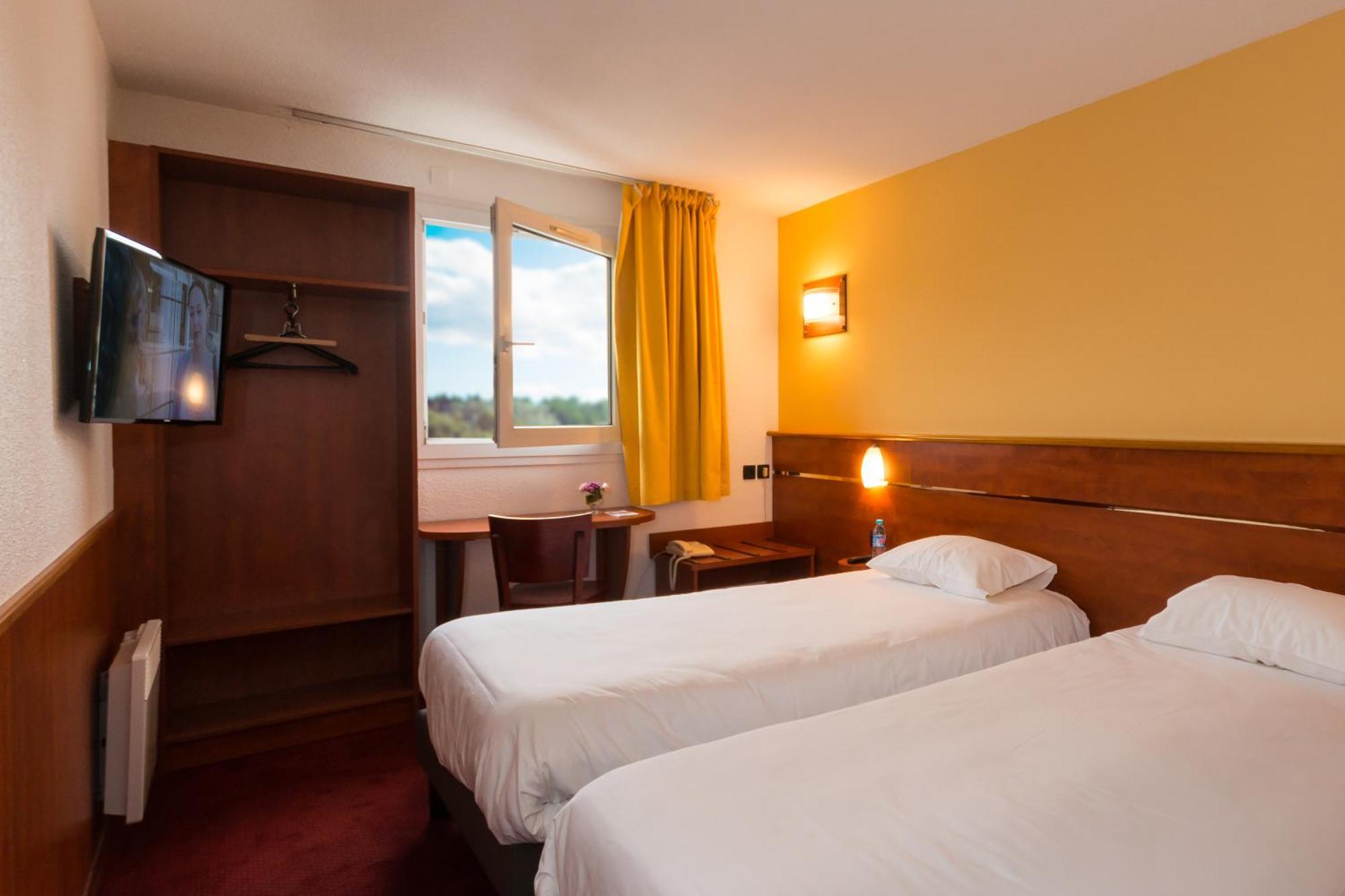 Brit Hotel Rennes Cesson Exterior foto